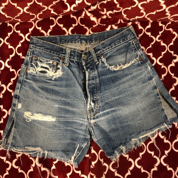 Cut off 501 Levi jean shorts . Size 28 - Picture 2 of 9